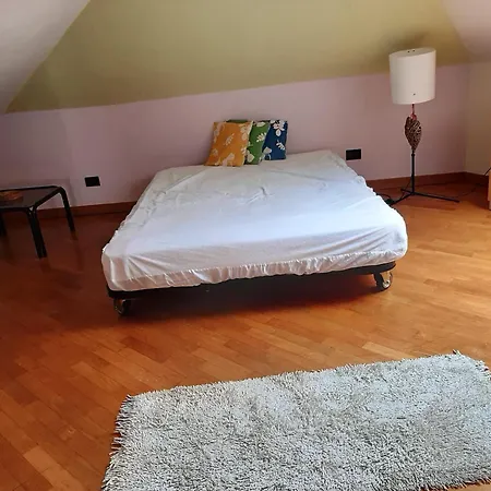 Mansarda Incantevole Daire *